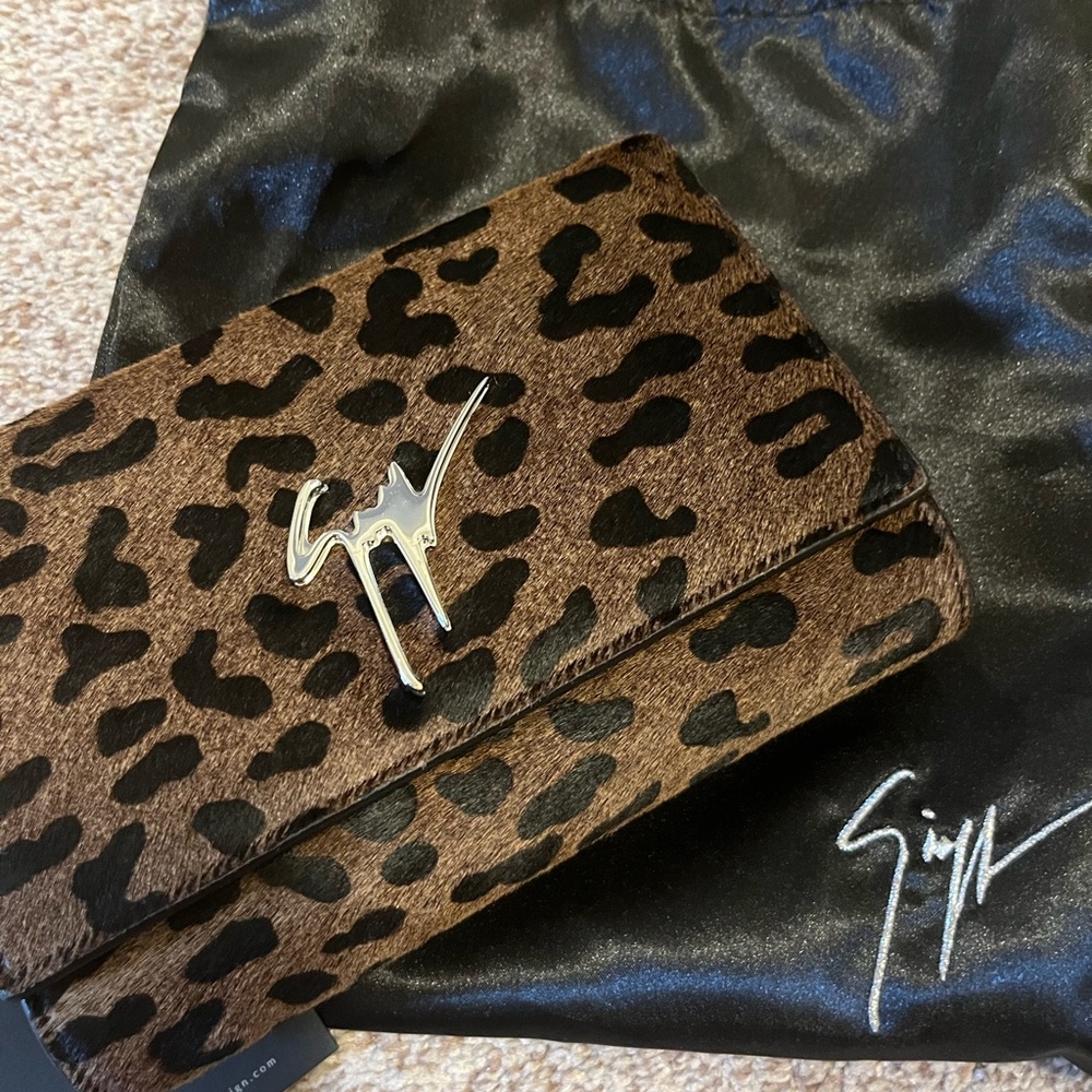 Leopard print, BRAND NEW, NEVER Worn with tag!!!